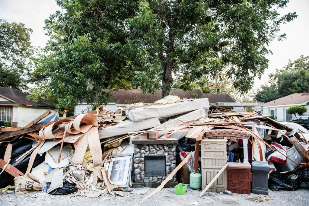 Houston neighborhood tackles a Texas-sized cleanup