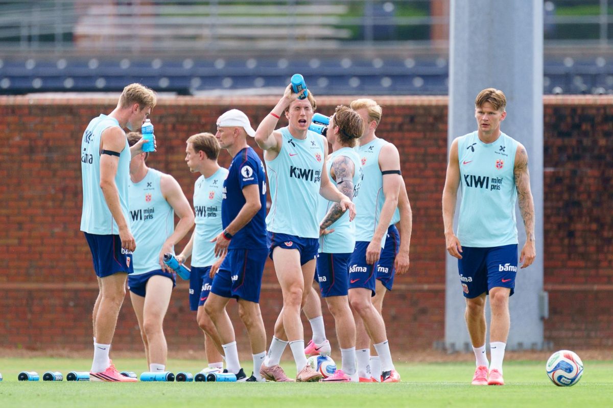 A player pours water onto his face during Team Norway’s World Cup practice at UNC-Greensboro on Wednesday, June 10, 2026, in Greensboro, N.C.